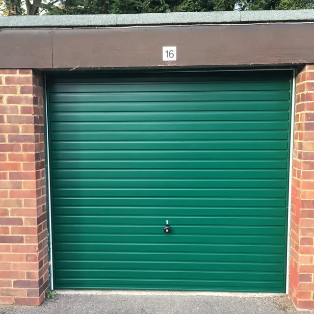 Replacement garage door lock and handle fitted by Doors 4 Garages Ltd